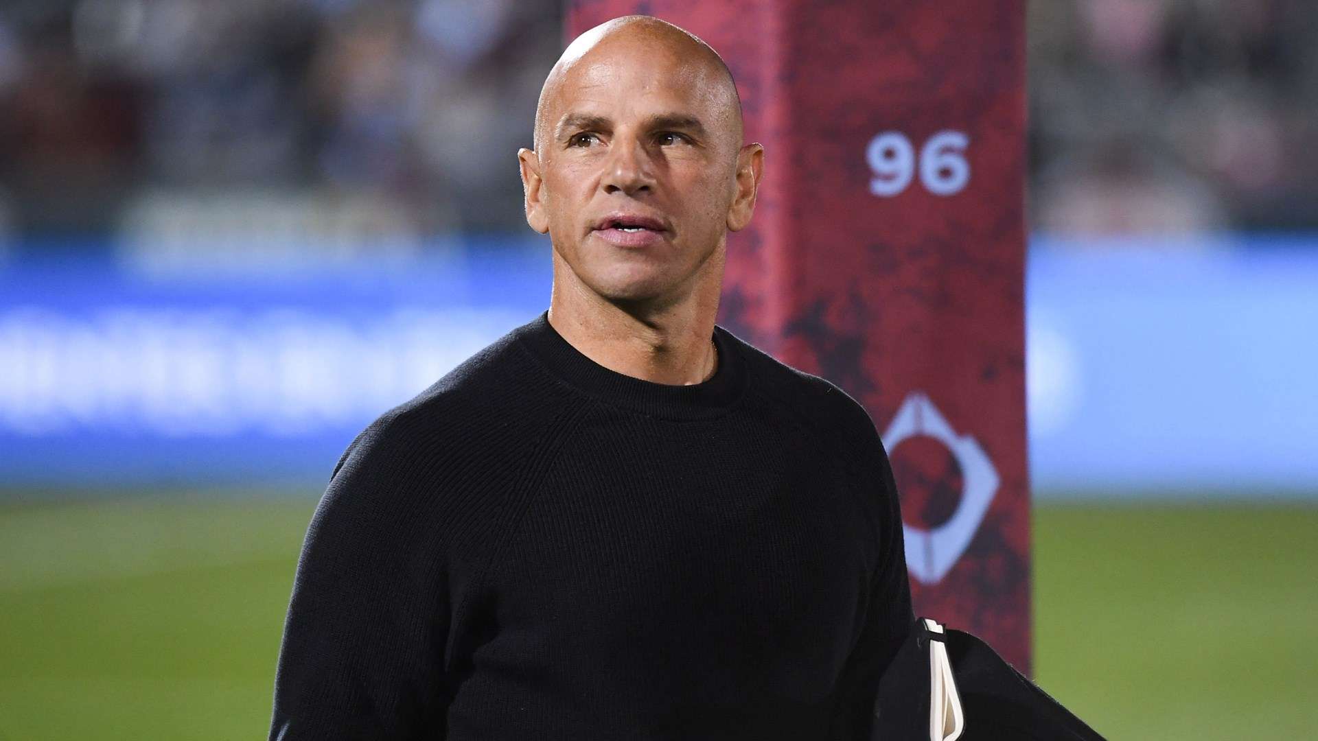 对亨德森具 对亨德森具